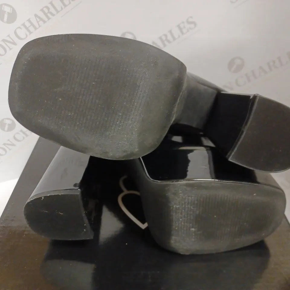 KOI VEGAN GURREN STRAPPY BLACK PATENT PLATFORM HEELS - SIZE 6