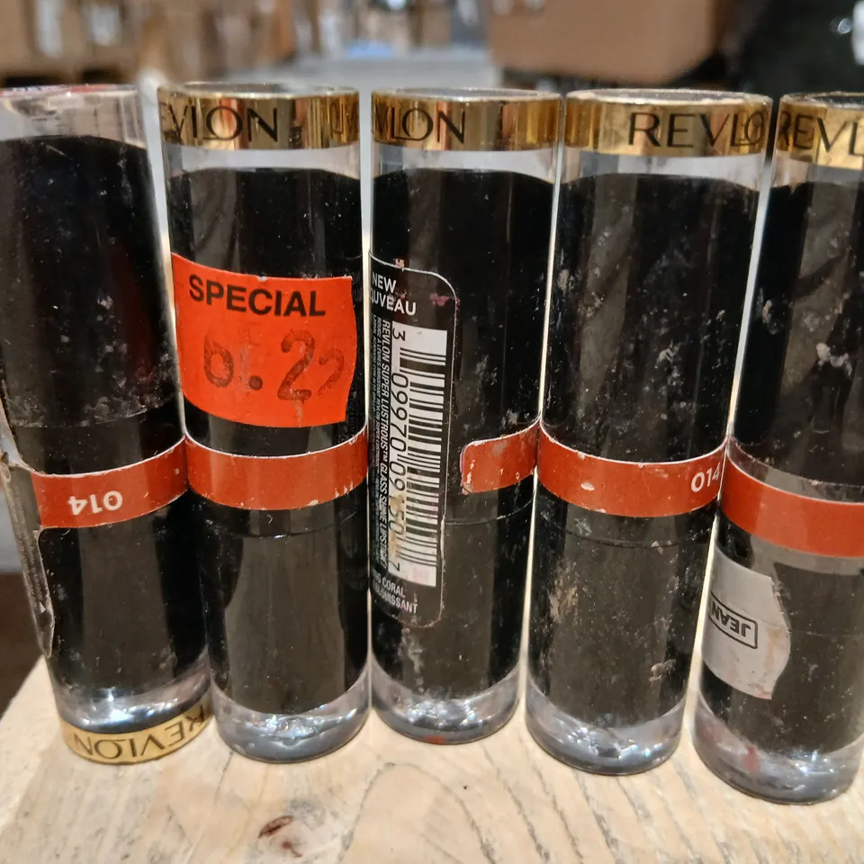 APPROXIMATELY 25 REVLON LIPSTICKS