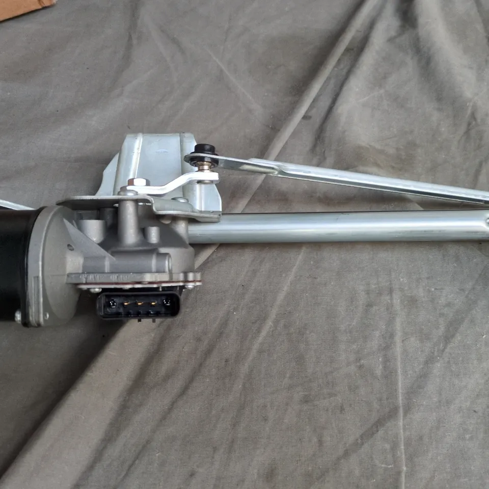 CAR WINDSHIELD WIPER MOTOR MECHANISM