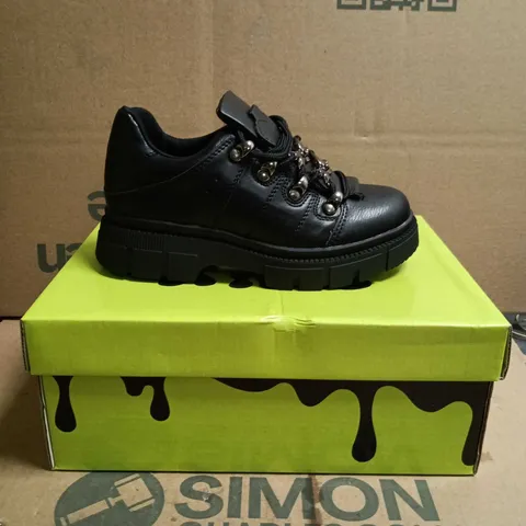 KOI KIDZ LIL RIMO CORE TRAINERS BLACK SIZE 12