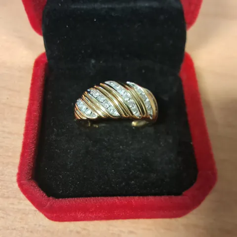 9CT GOLD DRESS RING SET WITH FIVE ROWS OF NATURAL DIAMONDS