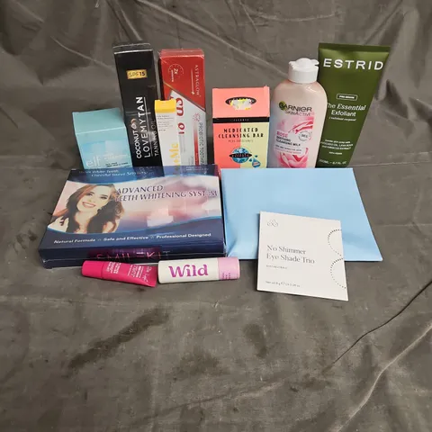 APPROXIMATELY 20 ASSORTED HEALTH & BEAUTY PRODUCTS TO INCLUDE - ELF HYDRATING FACE CREAM - SKIN+ME SUNSCREEN - WILD DEODORANT STICK - ETC