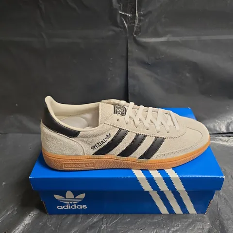 ADIDAS HANDBALL SPEZIAL WOMEN'S SNEAKERS – BEIGE SUEDE WITH BLACK STRIPES, UK 6.5