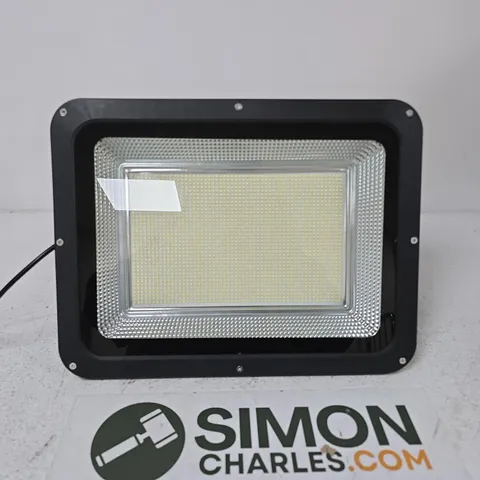 BOXED GOD AND ME LED FLAT LIGHT 