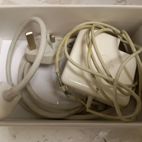 APPLE MAGSAFE 2 POWER ADAPTER
