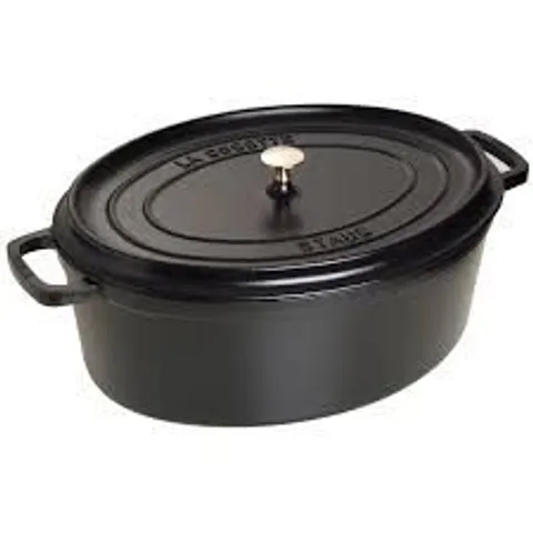 BOXED STAUB OVAL CAST IRON COCOTTE (1 BOX)