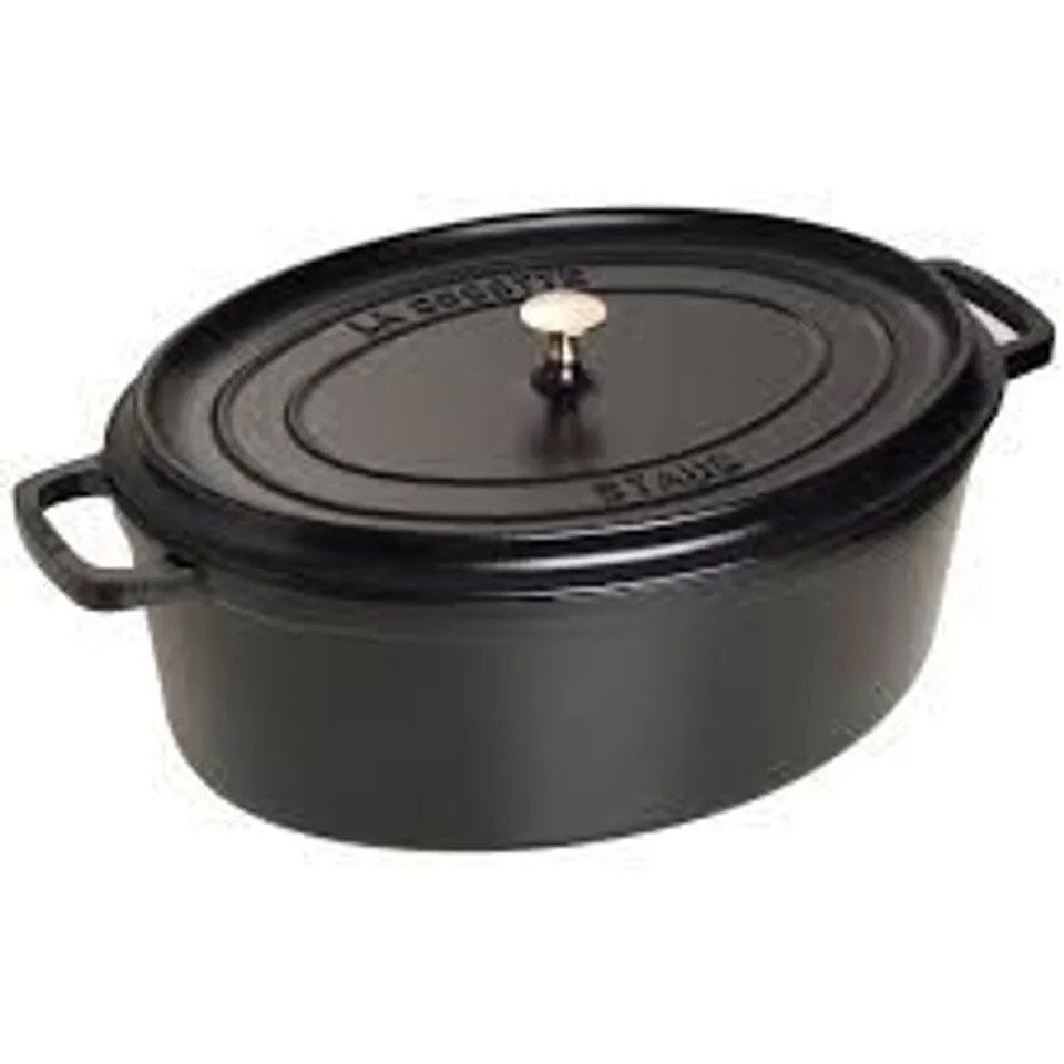 BOXED STAUB OVAL CAST IRON COCOTTE (1 BOX)