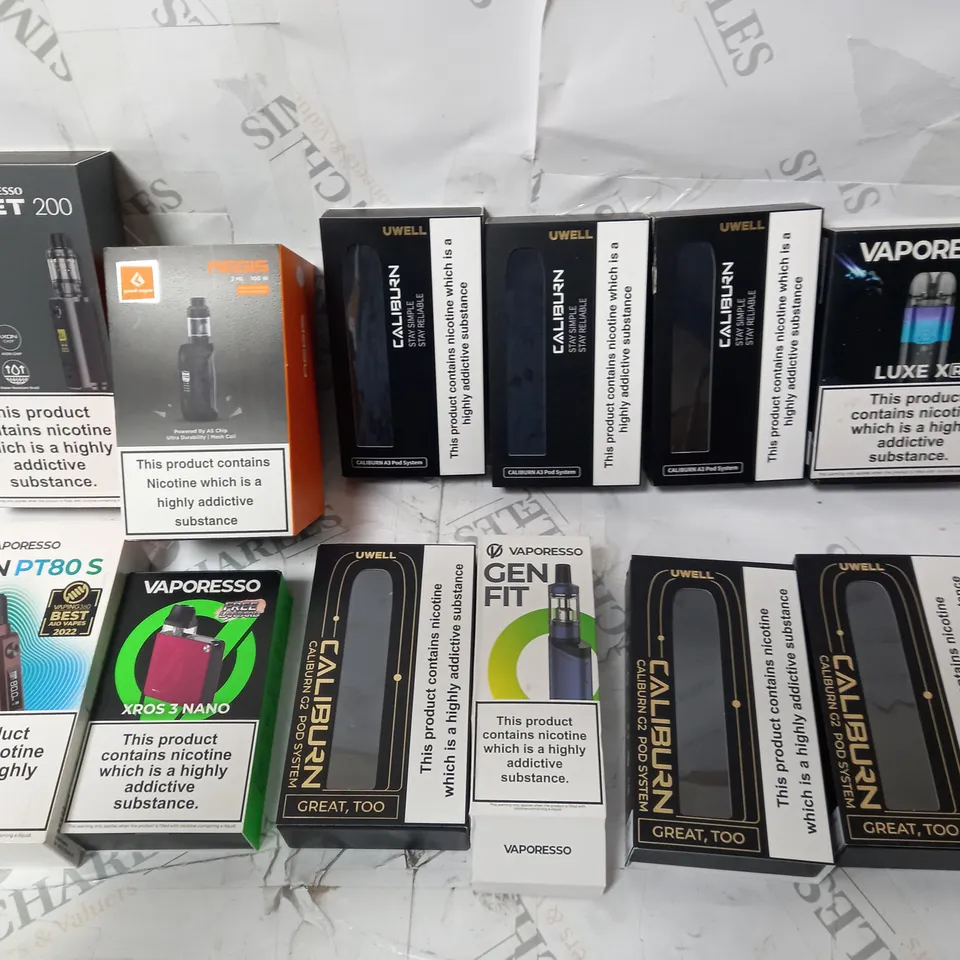 BOX OF APPROX 12 ASSORTED E-CIGARETTES TO INCLUDE - VAPORESSO LUXE X - VAPORESSO TARGET 200 - UWELL CALIBURN