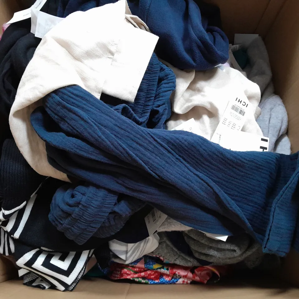 BOX OF APPROXIMATELY 13 ASSORTED CLOTHING ITEMS IN VARIOUS COLOURS , SIZES & STYLES