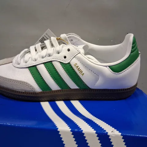 BOXED ADIDAS SAMBA OG SIZE 4