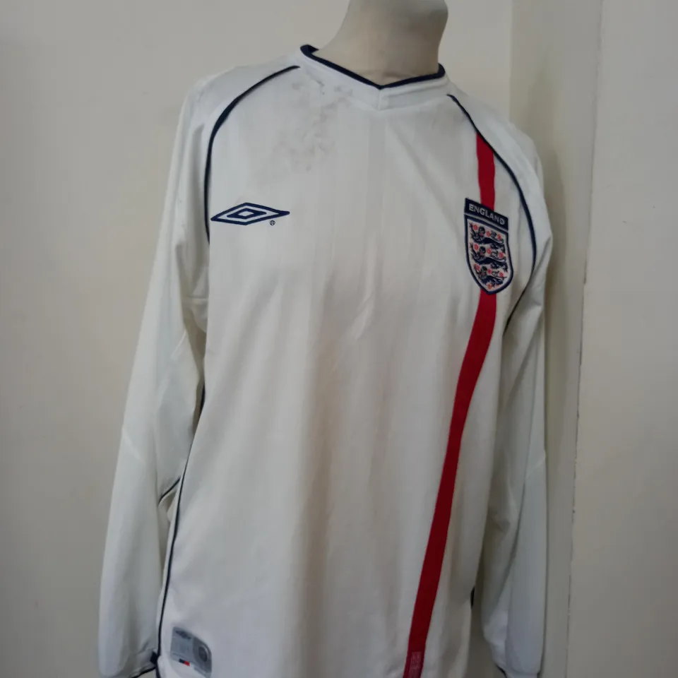 UNBRO LONG SLEEVE ENGLAND T-SHIRT - MEDIUM