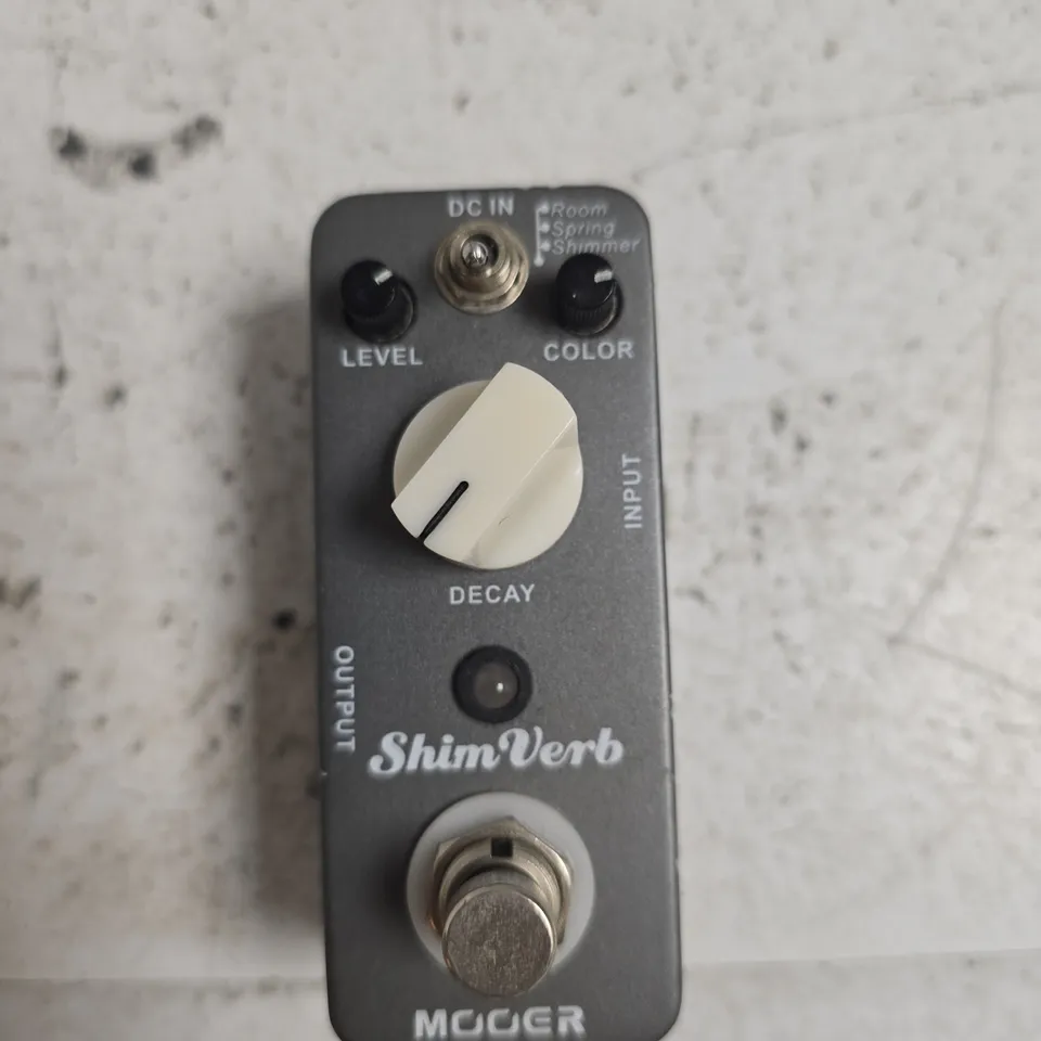 MOOER SHIMVERB REVERB GUITAR EFFECTS PEDAL
