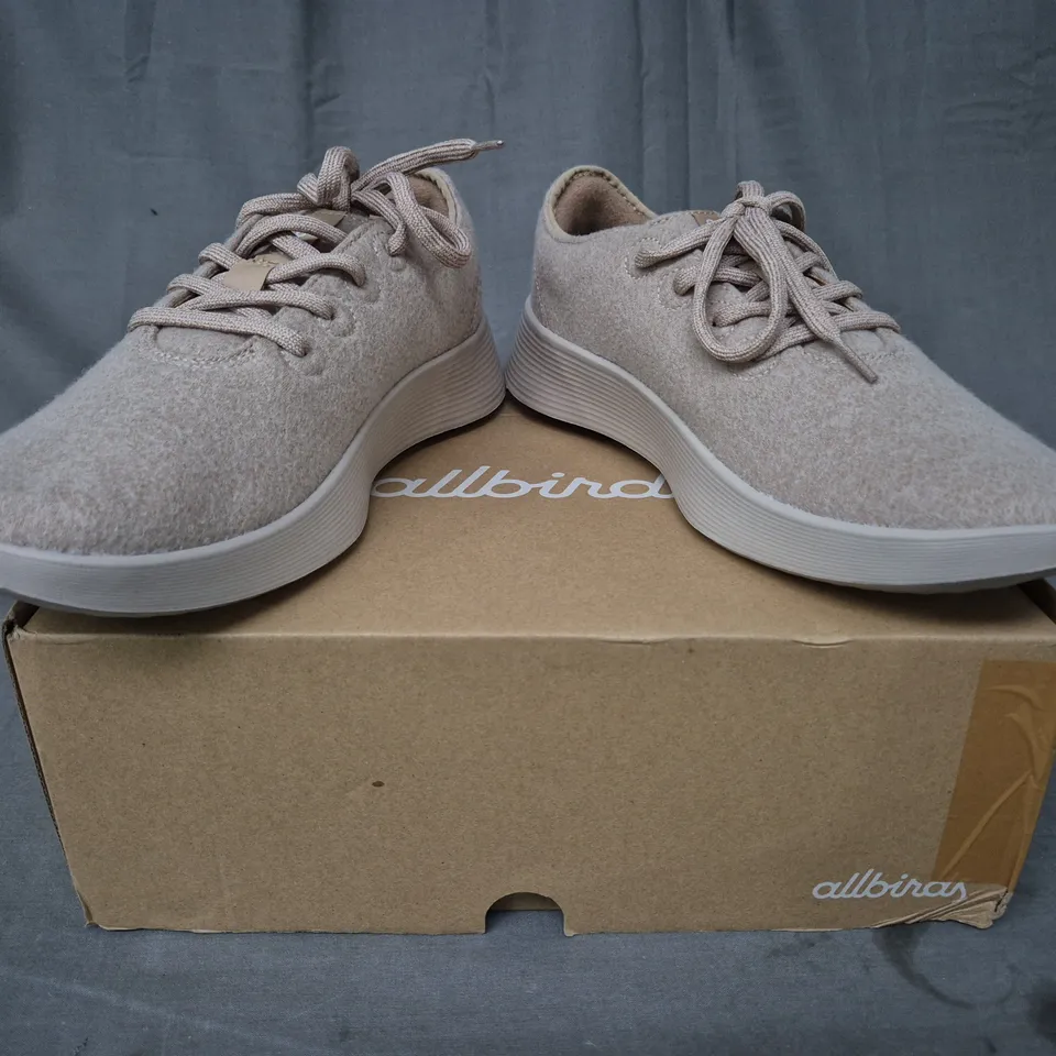 BOXED PAIR OF ALLBIRDS WOOL RUNNER 2 SHOES IN BEIGE UK SIZE 8 - 8.5