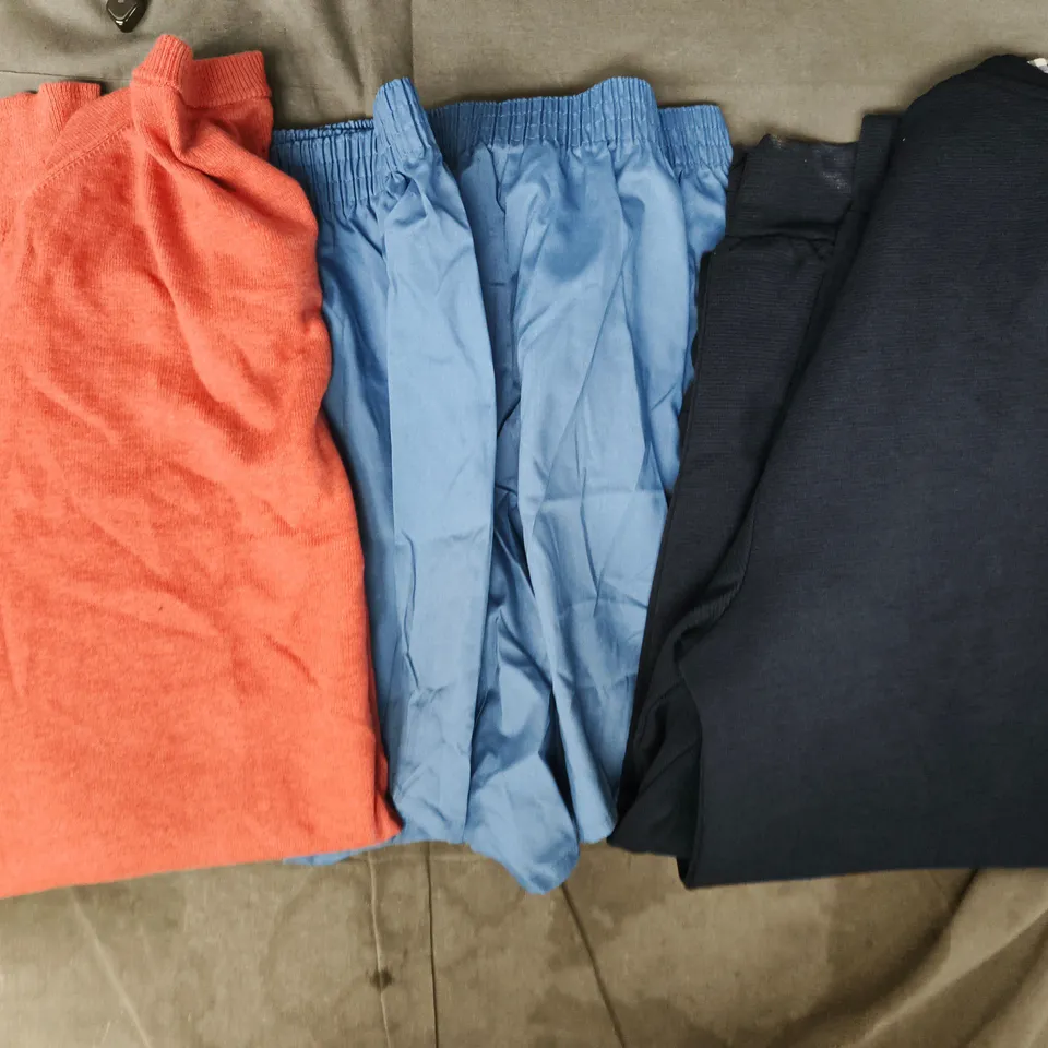 APPROXIMATELY 20 ASSORTED CLOTHING AND FASHION PRODUCTS IN VARIOUS STYLES AND SIZES - COLLECTION ONLY