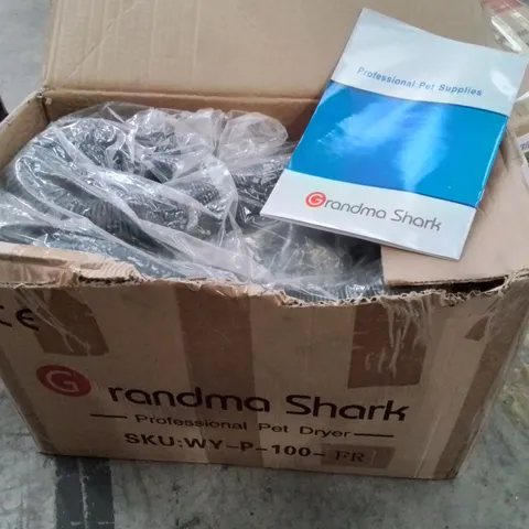 BOXED GRANDMA SHARK PROFESSIONAL PET DRYER