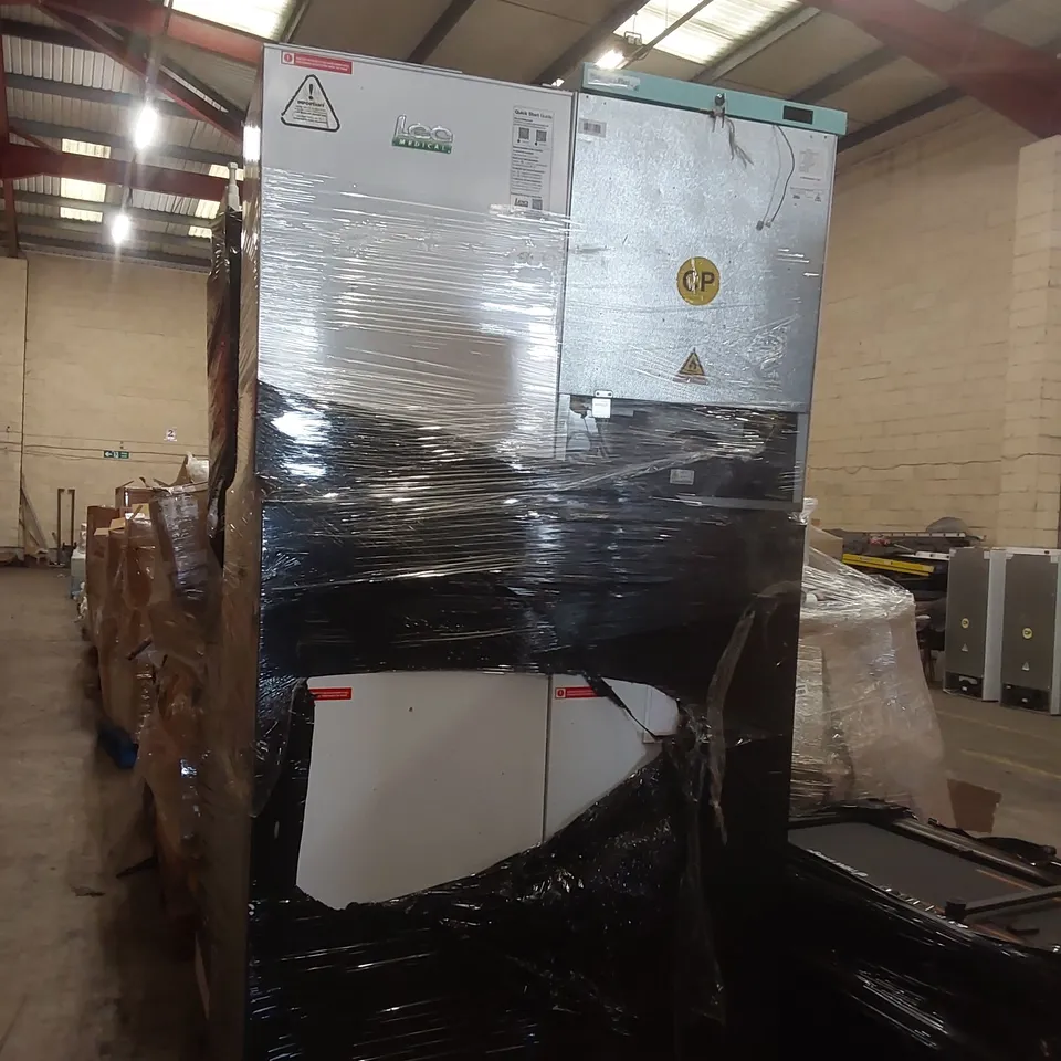 PALLET CONTAINING APPROXIMATELY 4x ASSORTED LEC MEDICAL FRIDGES