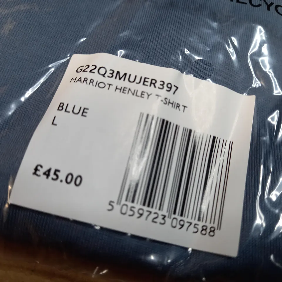 PACKAGED PRETTYGREEN BLUE MARRIOT HENLEY T-SHIRT - LARGE