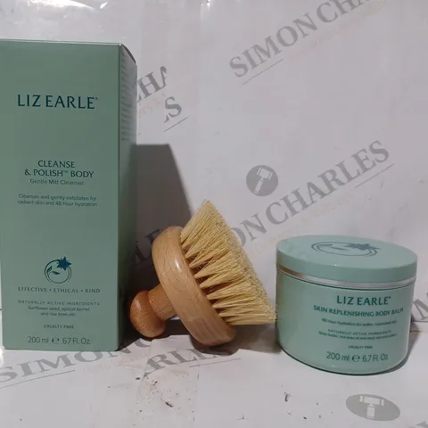 BOXED LIZ EARLE BODY & SKINCARE SET