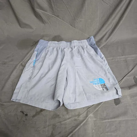 THE NORTH FACE MENS SHORTS IN GREY MULTI SIZE M