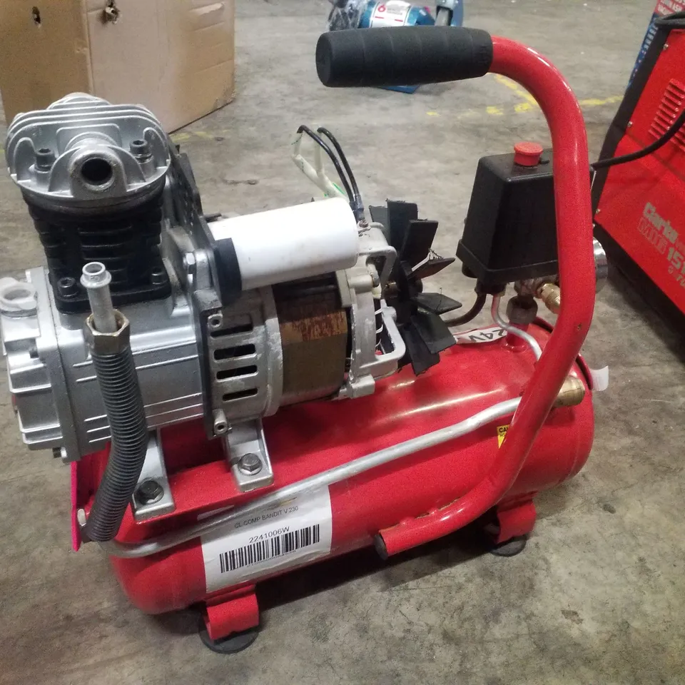 CLARKE BANDIT V 4.2CFM 8 LITRE 1HP AIR COMPRESSOR (230V)