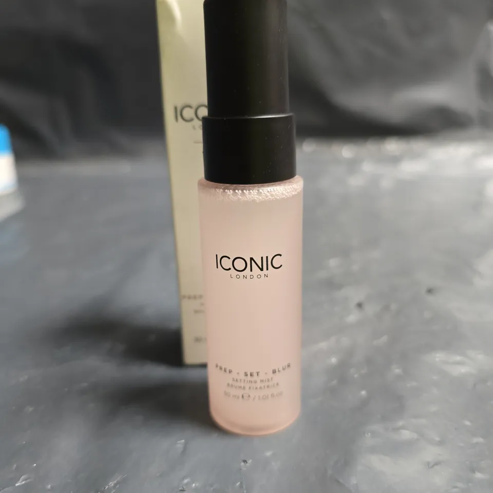 ICONIC LONDON PREP SET BLUR PINK-TINTED LIQUID – FROSTED BOTTLE - 30ML