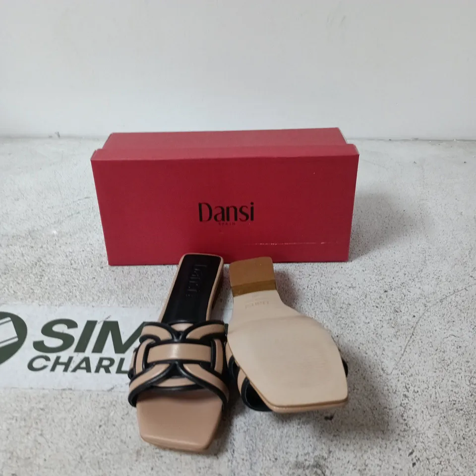 DANSI WOMEN'S SANDALS – BEIGE & BLACK STRAPS (BOXED) - EUR 39