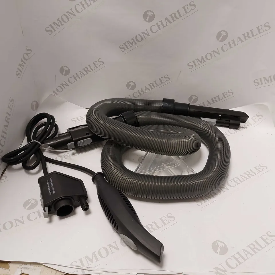 VAX PLATINUM POWER MAX CARPET WASHER 