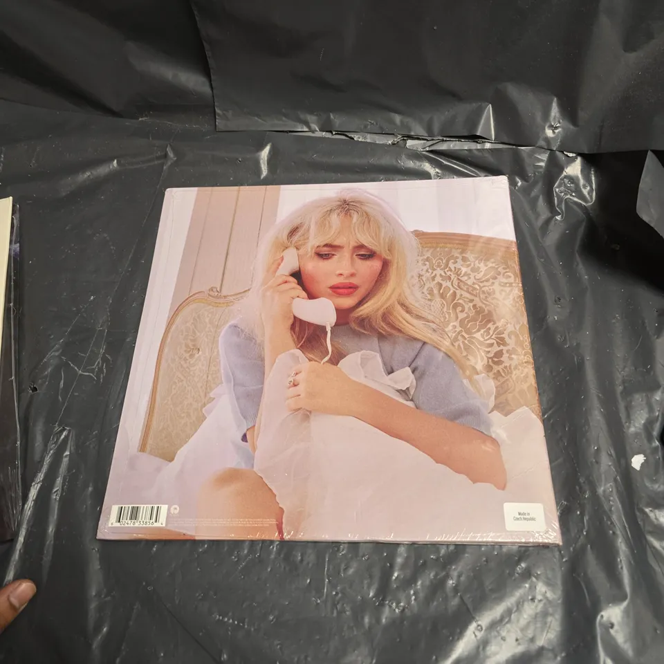 VIYNAL RECORD SABRINA CARPENTER MANS BEST FRIEND 