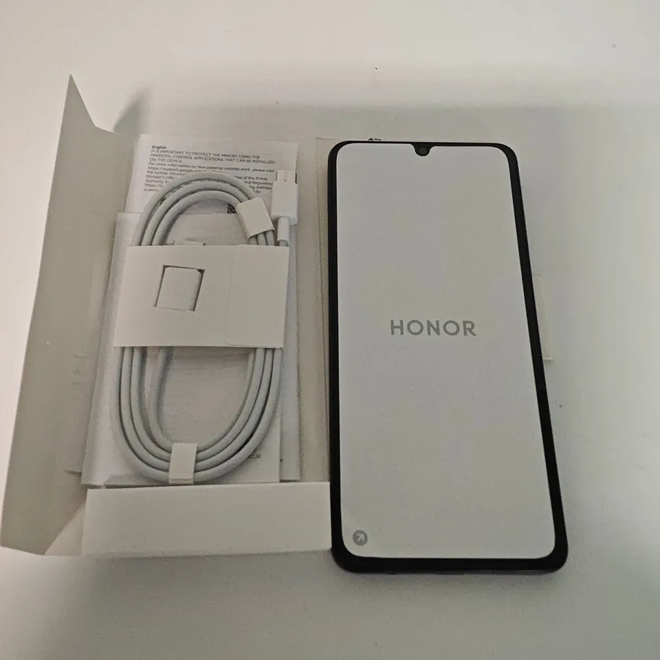 BOXED HONOR X5C PLUS 4/158GB IN MIDNIGHT BLACK - NLA-LX1
