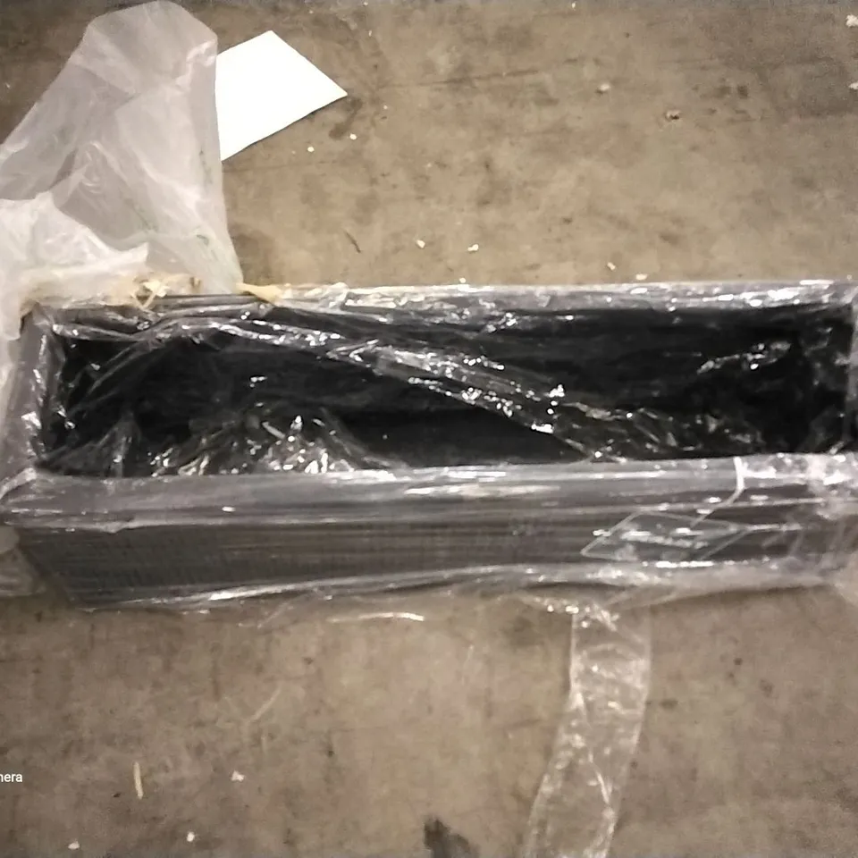 BOXED IDEALIST RECTANGULAR GREY PLANTER