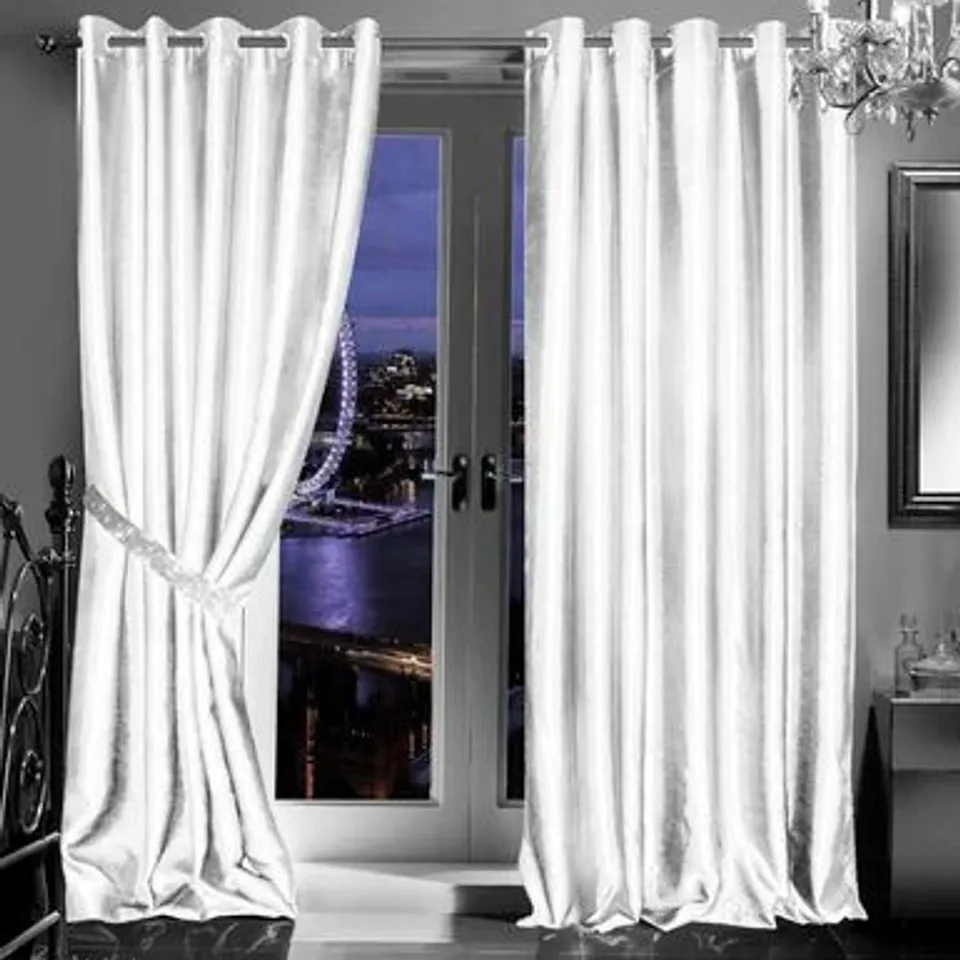 BAGGED MAGNHILD ROOM DARKENING EYELET CURTAINS - WHITE // SIZE: 229 X 229CM