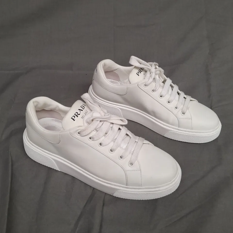 BOXED PAIR OF PRADA MILANO IN WHITE SIZE EU 39 