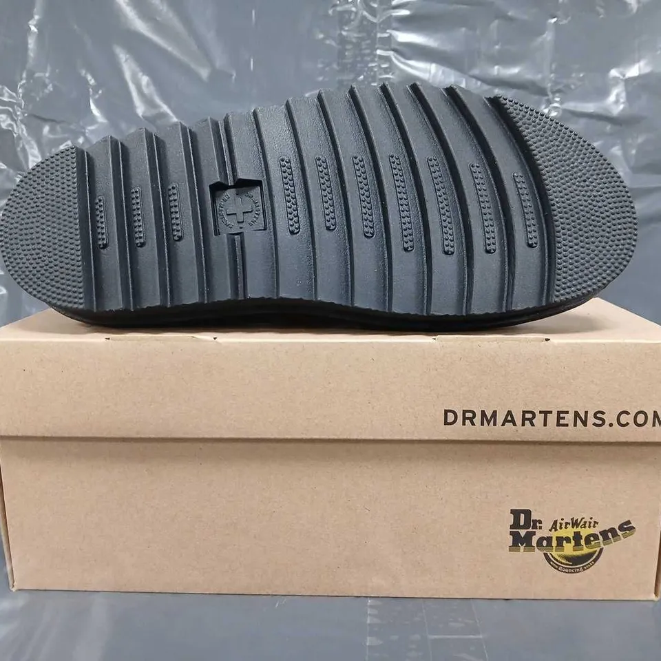 BOXED PAIR OF DR MARTENS BLAIRE OPEN TOE SANDALS IN BROWN SIZE UK 8