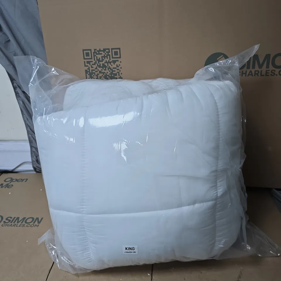 KING SIZE DUVET - SIZE 150 X 200CM 