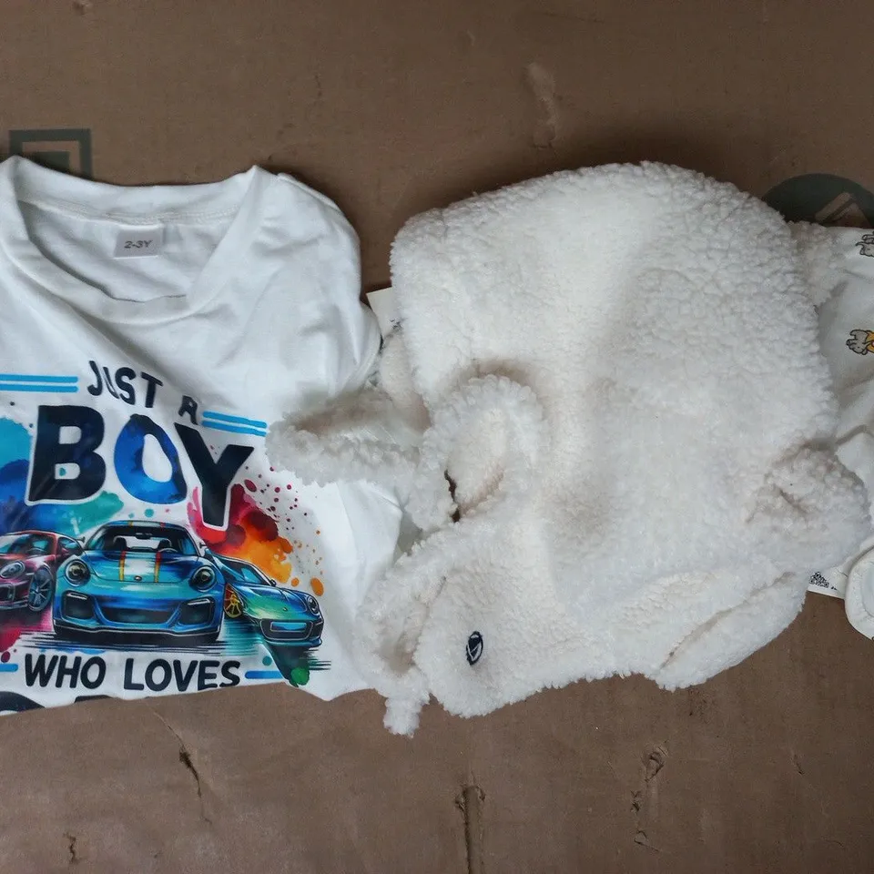 APPROXIMATELY 20 ASSORTED KID'S CLOTHING AND FASHION PRODUCTS IN VARIOUS STYLES AND SIZES - COLLECTION ONLY