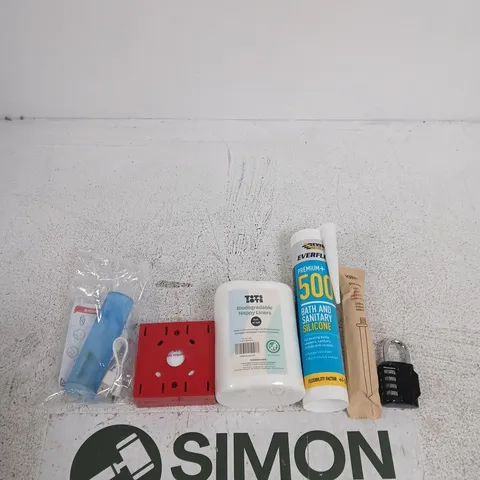TOTE OF APPROXIMATELY 10 ASSORTED ITEMS INCLUDING A PADLOCK, ION8 STRAW  AND EVER BUILD EVERFLEX BATH AND SANITARY SILICONE