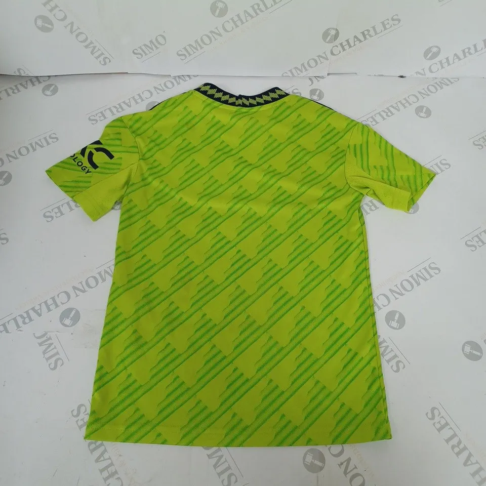 MANCHESTER UNITED FC AWAY SHIRT SIZE 7-8 YEARS