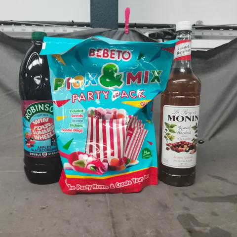 APPROXIMATELY 5 ASSORTED FOOD AND DRINK ITEMS TO INCLUDE ROBINSONS, PICK & MIX PARTY MIX, ETC