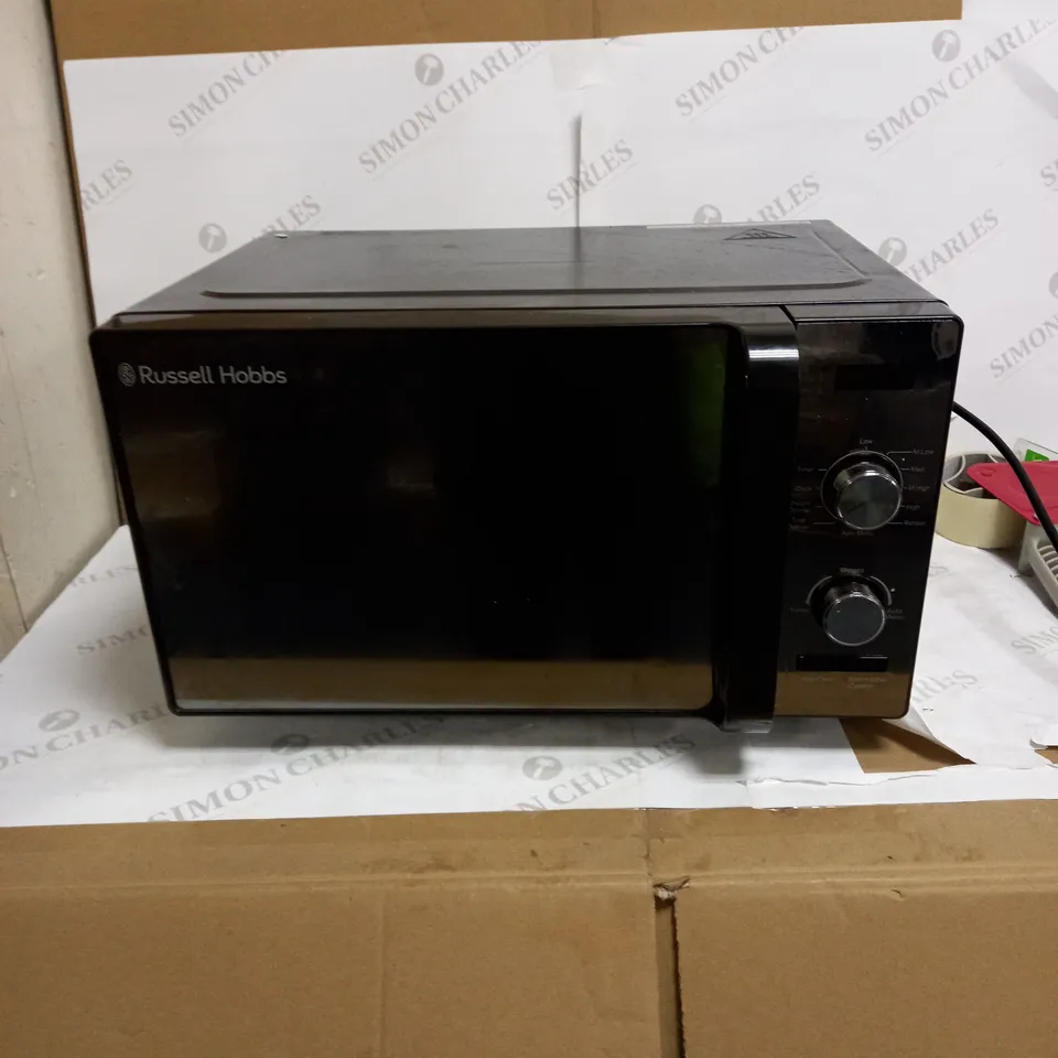 RUSSELL HOBBS RHFM2001B FLATBED MICROWAVE, 19 LITRE, BLACK