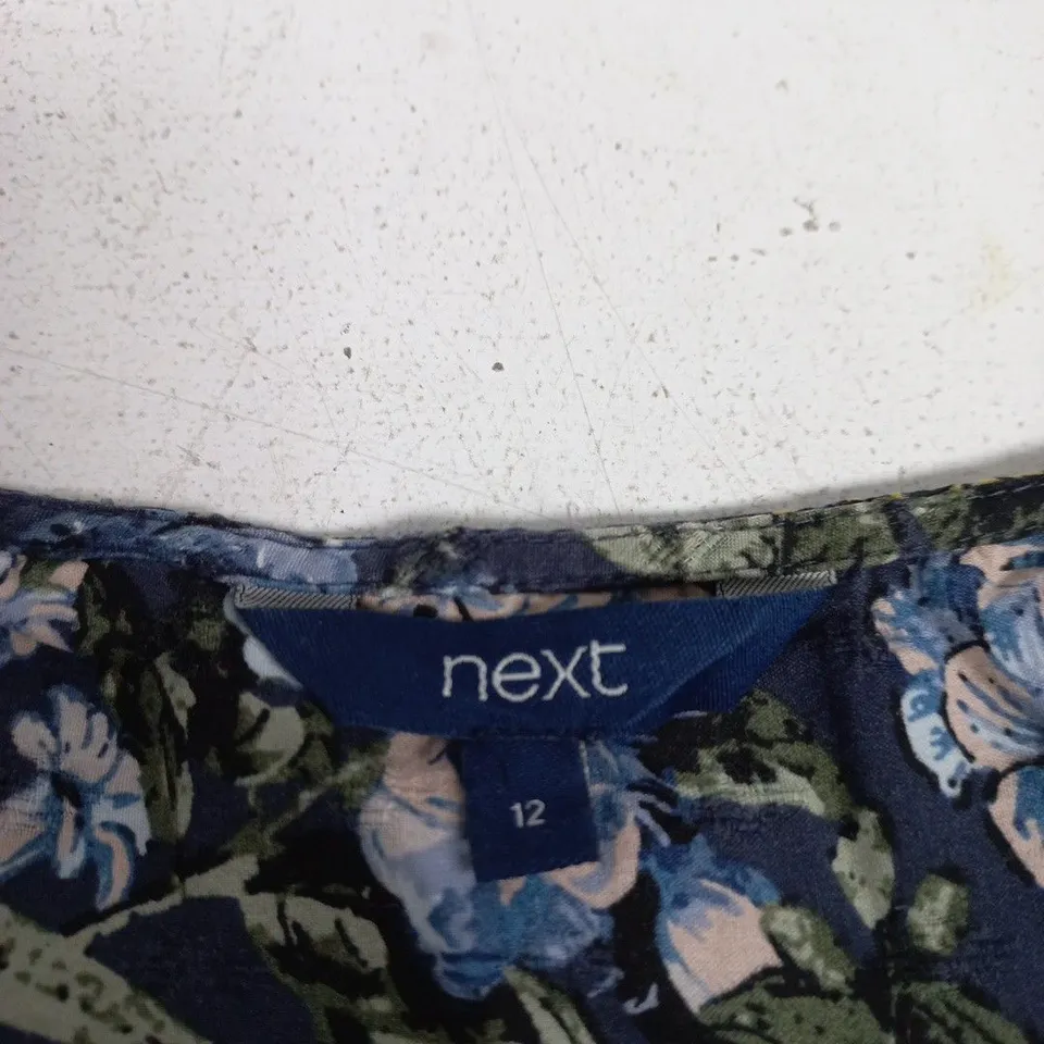 NEXT WOMEN'S FLORAL PRINT SLEEVELESS TOP, NAVY WITH LACE TRIM – UK 12