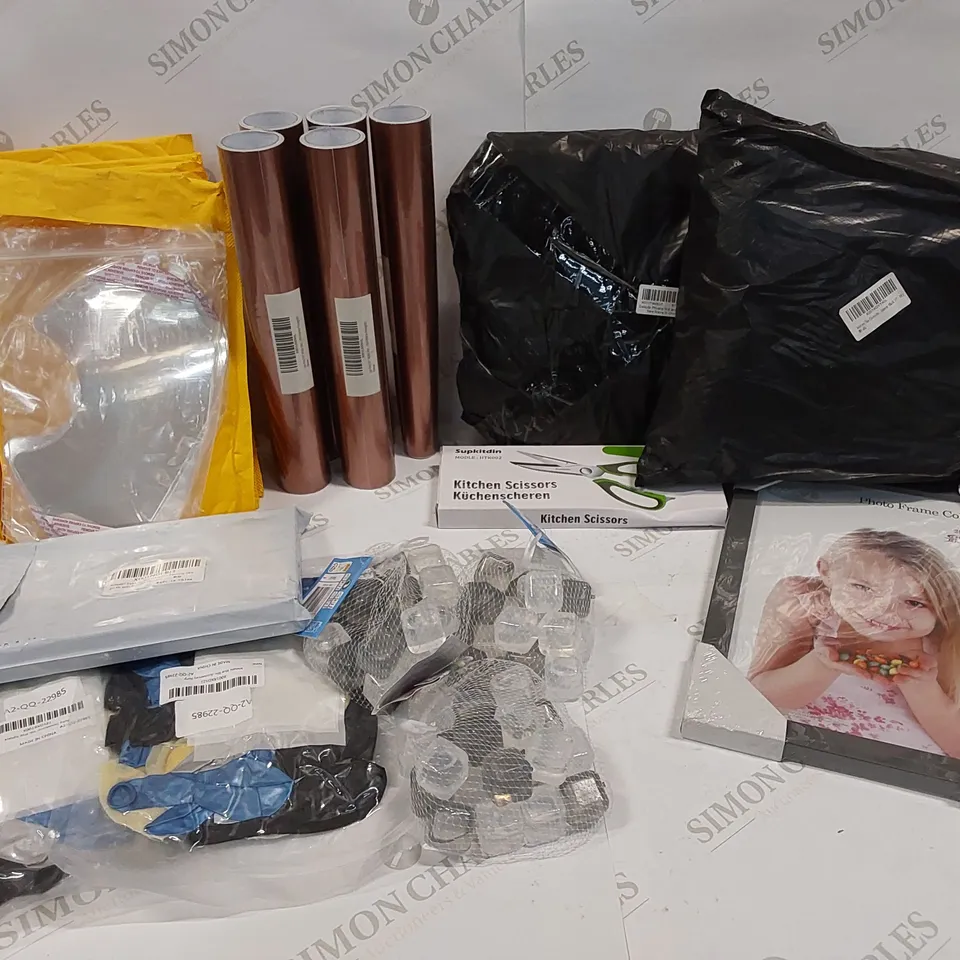 26 BRAND NEW ITEMS TO INCLUDE: PHOTO FRAME, KITCHEN SCISSORS, AEBISTRY TIRE COVERS