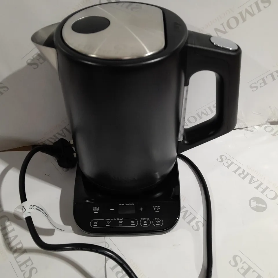 NINJA PERFECT TEMPERATURE KETTLE KT200UK