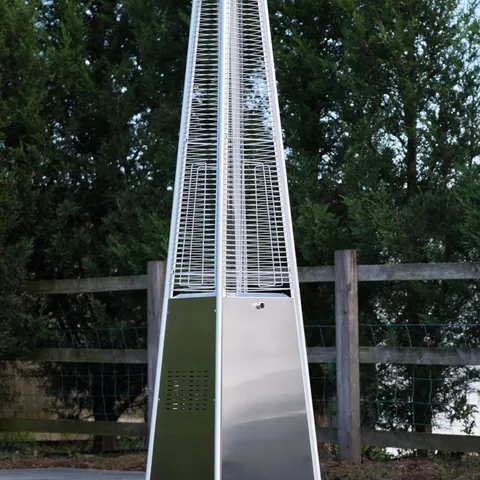 BRAND NEW BOXED PYRAMID GAS PATIO HEATER