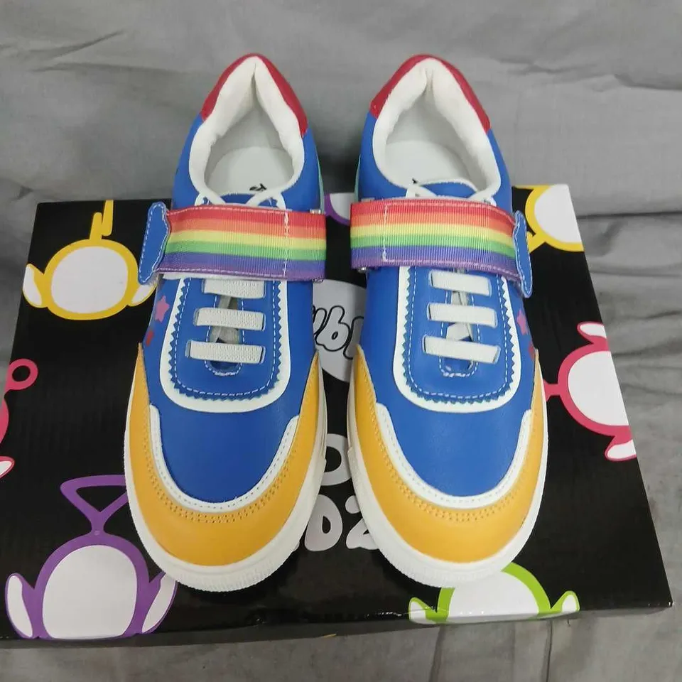 BRAND NEW BOXED KOI X TELETUBBIES TELETUBBYLAND KIDZ TRAINERS – MULTI (UK 11K)