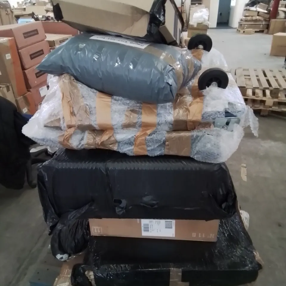 PALLET CONTAINING VARIOUS ASSORTED HOUSEHOLD ITEMS AND FURNITURE PARTS.