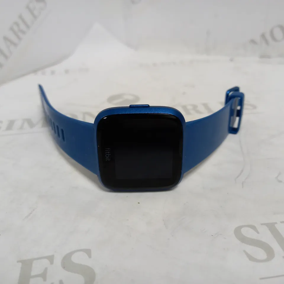 FITBIT VERSA LITE HEALTH TRACKER WATCH