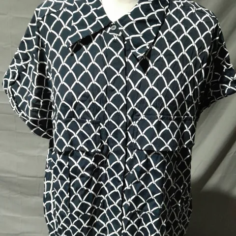 MINI VELVET SHIRT SIZE LARGE