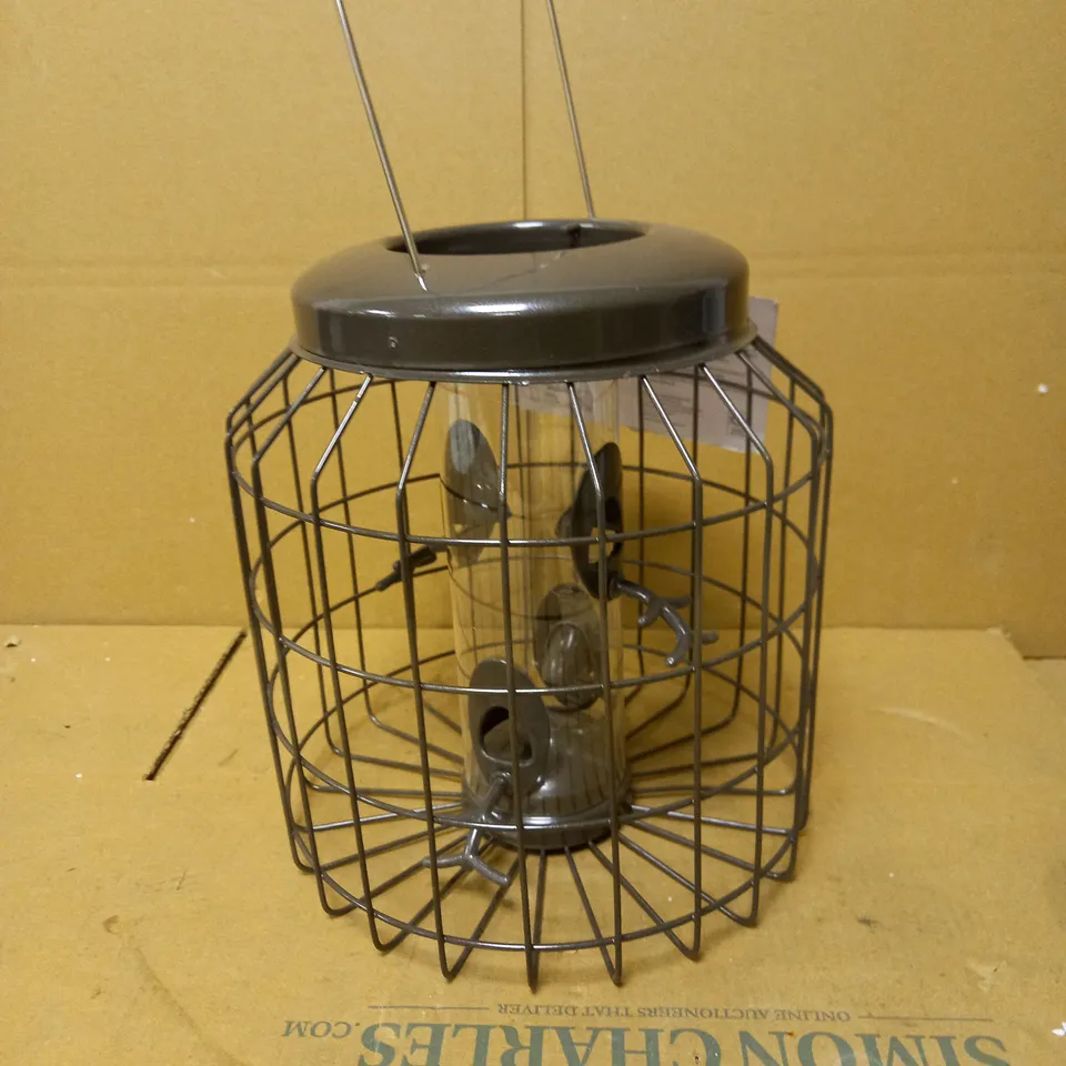 GARDMAN HEAVY DUTY SQUIRREL PROOF SEED BIRD FEEDER
