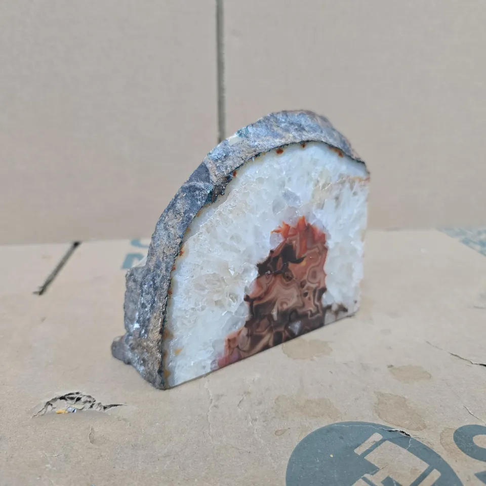 AGATE GEODE SLICE – DECORATIVE MINERAL SPECIMEN 
