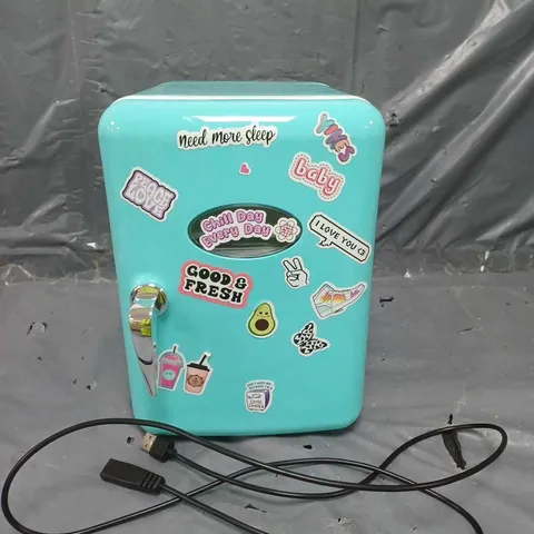 SO CHILL MINI FRIDGE IN TEAL